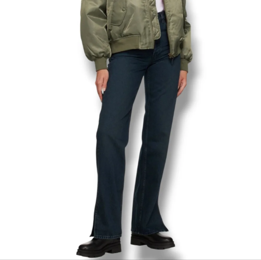 ANINE BING Black Leather Justine Chelsea Boots Women's Size 6 Motorcycle Boots - Picture 3 of 13